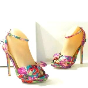 Just Fab Floral Heels size 8.5M EUC